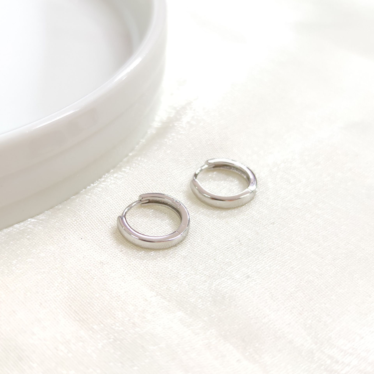 İTHAL 10 MM BOMBELİ GÜMÜŞ HALKA KÜPE