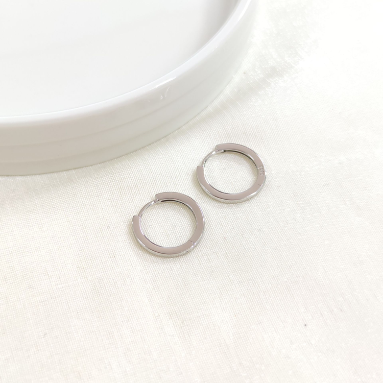 İTHAL 14 MM BOMBELİ GÜMÜŞ HALKA KÜPE