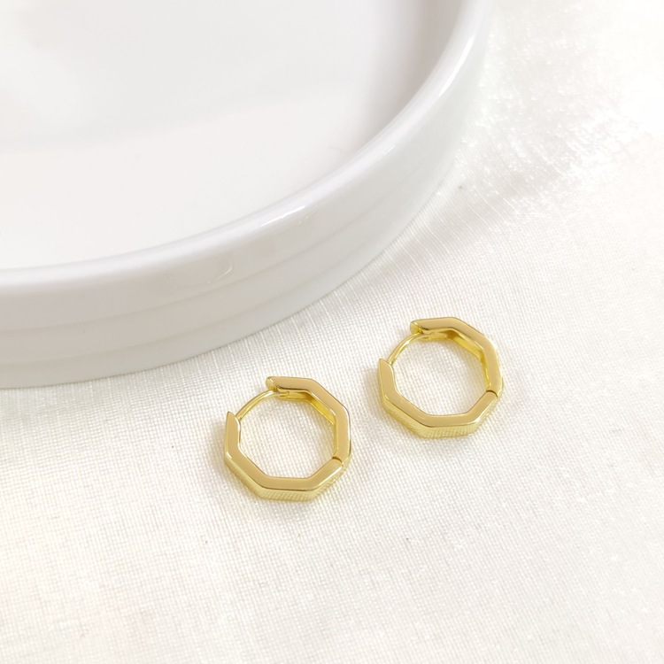 İTHAL 12  MM SEKİZGEN GÜMÜŞ HALKA KÜPE