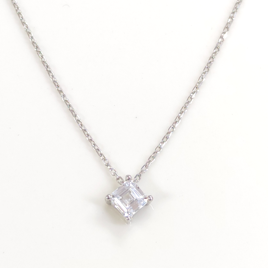 6 MM KARE TEK TAŞ GÜMÜŞ KOLYE