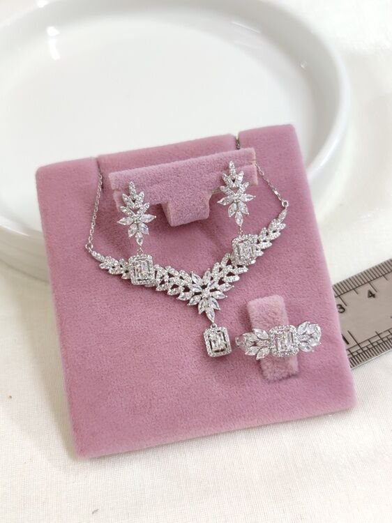 İTHAL BAGET MONTÜR ÜÇLÜ GÜMÜŞ SET