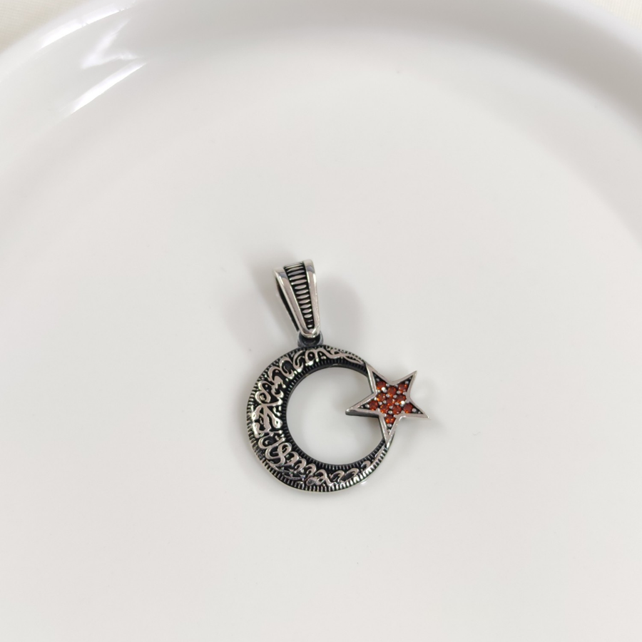 KIRMIZI DETAY DESENLİ AY YILDIZ GÜMÜŞ KOLYE UCU