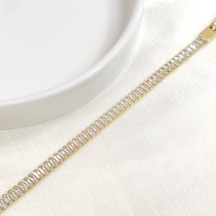 XUPING 5 MM BAGET TAŞLI SU YOLU BİLEKLİK GOLD 17+2 CM