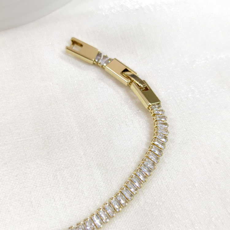 XUPING 5 MM BAGET TAŞLI SU YOLU BİLEKLİK GOLD 17+2 CM