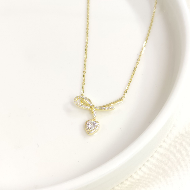 İTHAL 20 MM FİYONK KALP GÜMÜŞ KOLYE