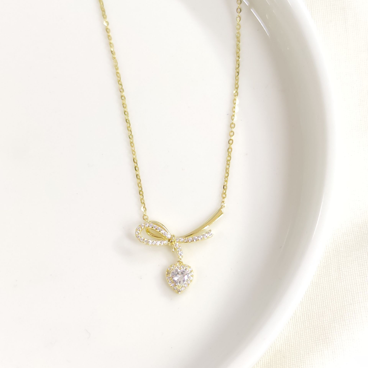 İTHAL 20 MM FİYONK KALP GÜMÜŞ KOLYE