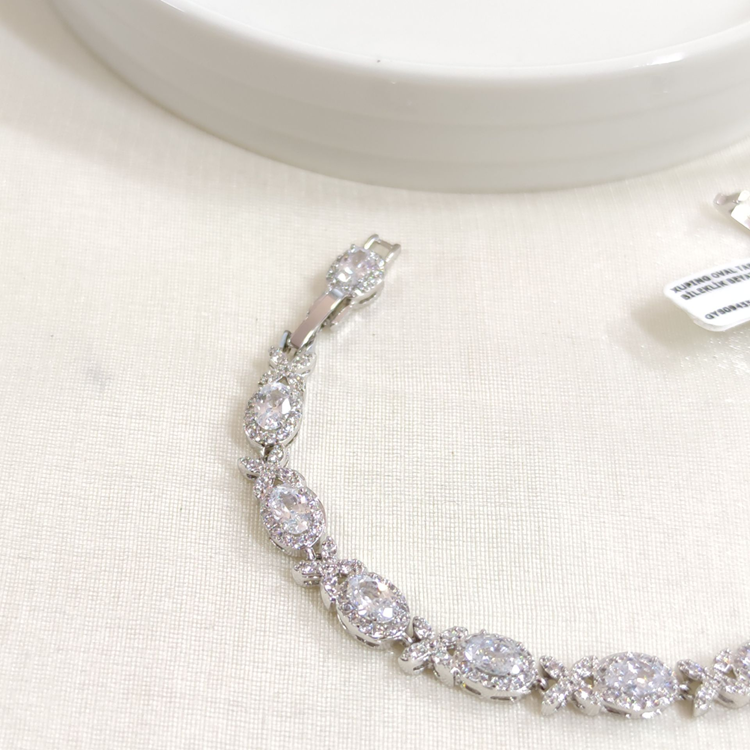 XUPING OVAL TAŞLI BİLEKLİK BEYAZ 17+2 CM
