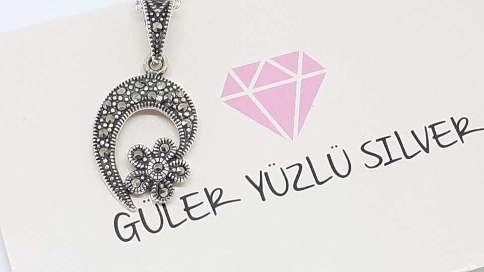 MARKAZİT ÇİÇEKLİ GÜMÜŞ KOLYE