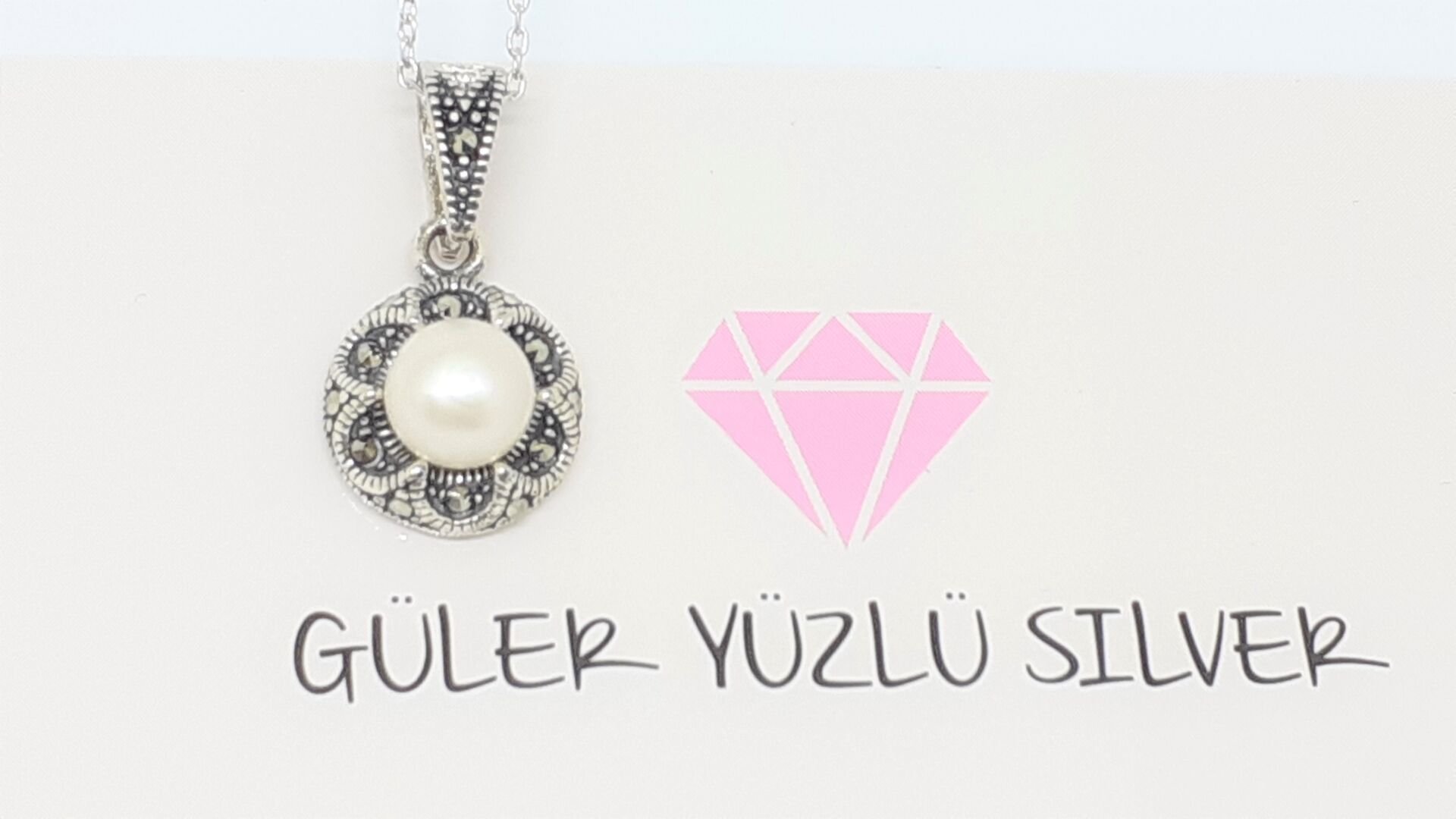 MARKAZİT İNCİLİ GÜMÜŞ KOLYE