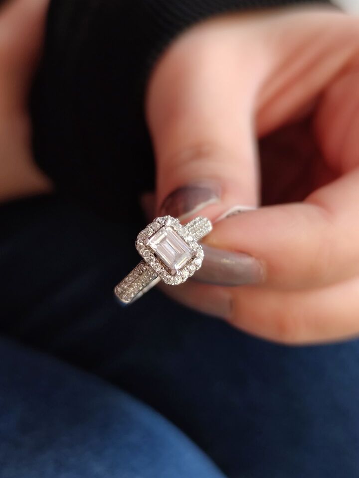 KENARLARI TAŞLI BAGET GÜMÜŞ YÜZÜK K. RODYUM BEYAZ - 14