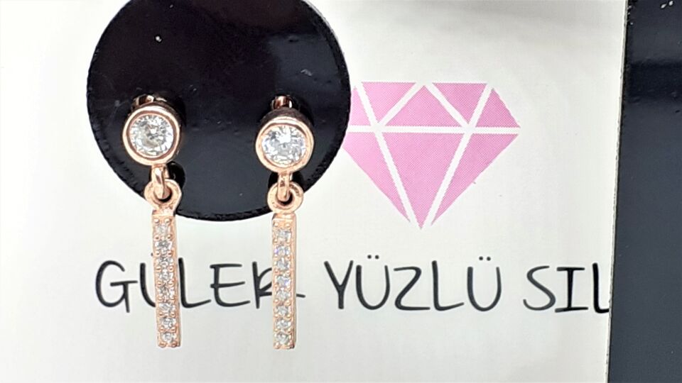 SALLANTILI ZİRKON TAŞLI VİDALI ÇUBUK GÜMÜŞ KÜPE