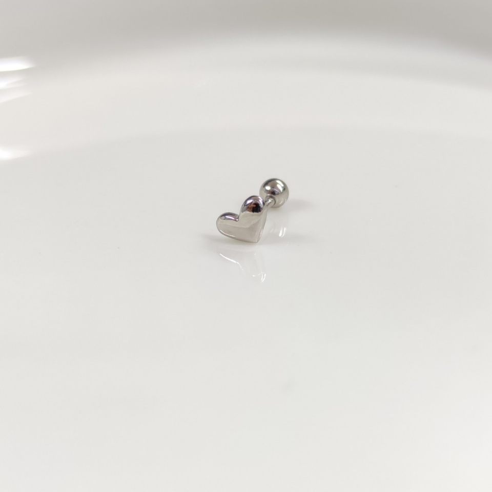 TAŞSIZ KALP GÜMÜŞ TRAGUS PIERCING