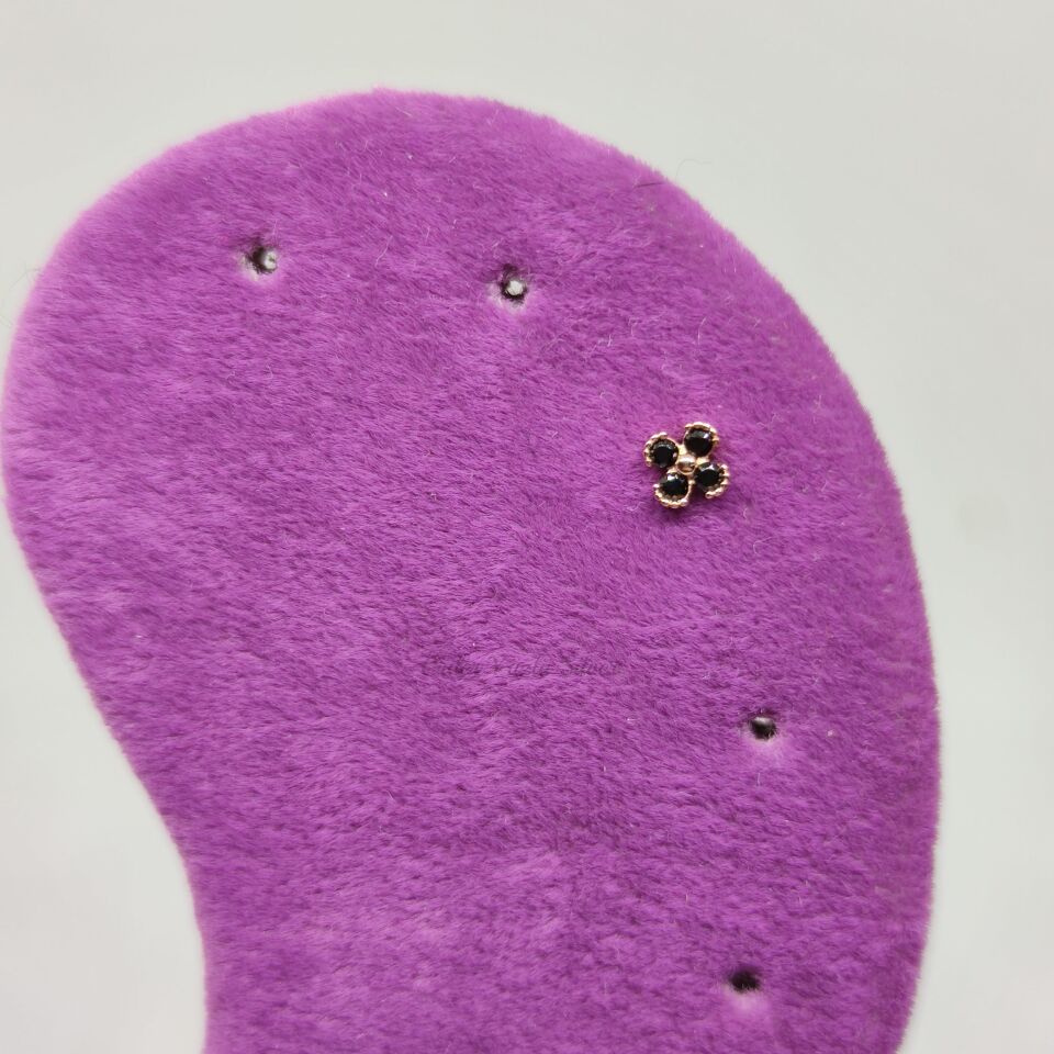 İTHAL ÇİÇEK GÜMÜŞ TRAGUS PIERCING
