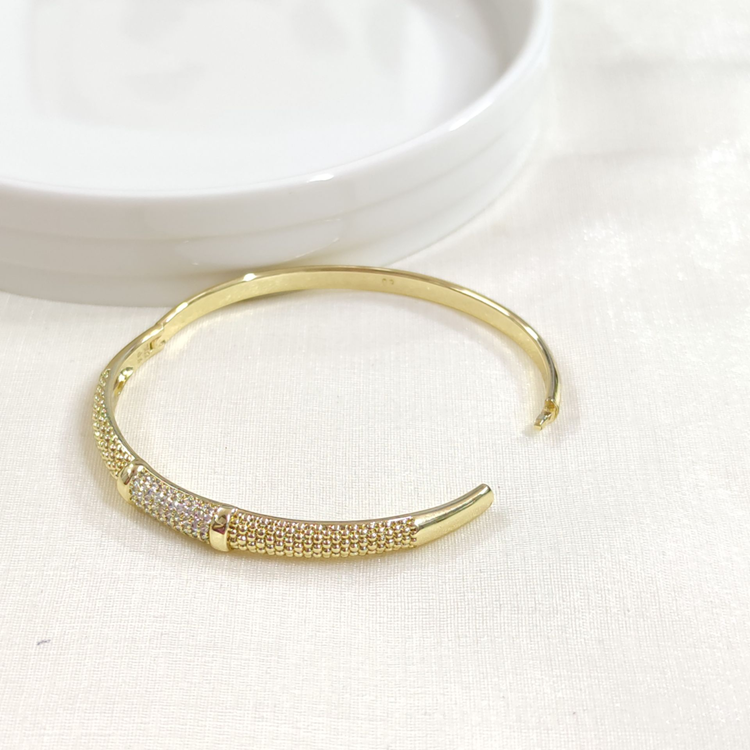 XUPING TAŞ DETAYLI ÇITIR BİLEZİK GOLD 6 CM