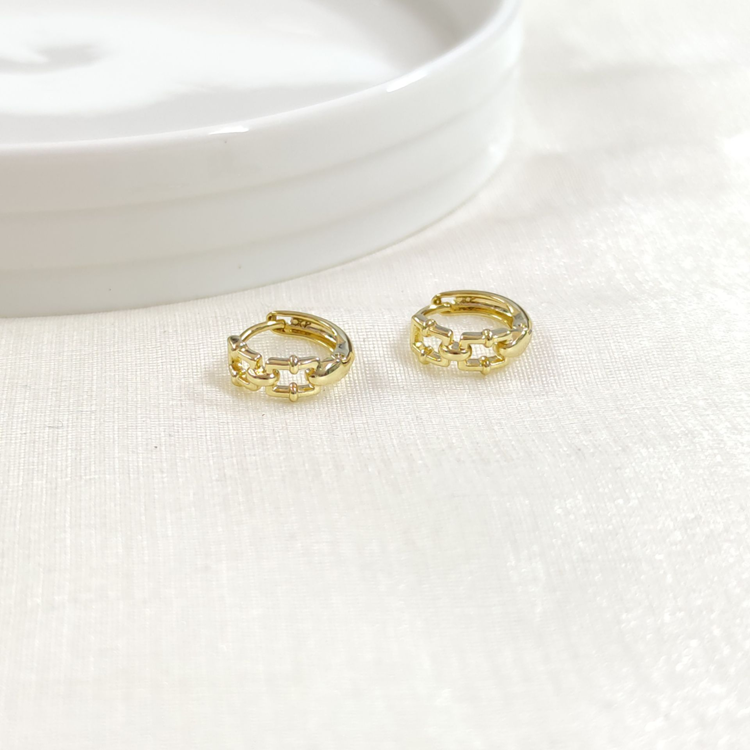 XUPING 10 MM ATAÇ DETAY HALKA KÜPE GOLD